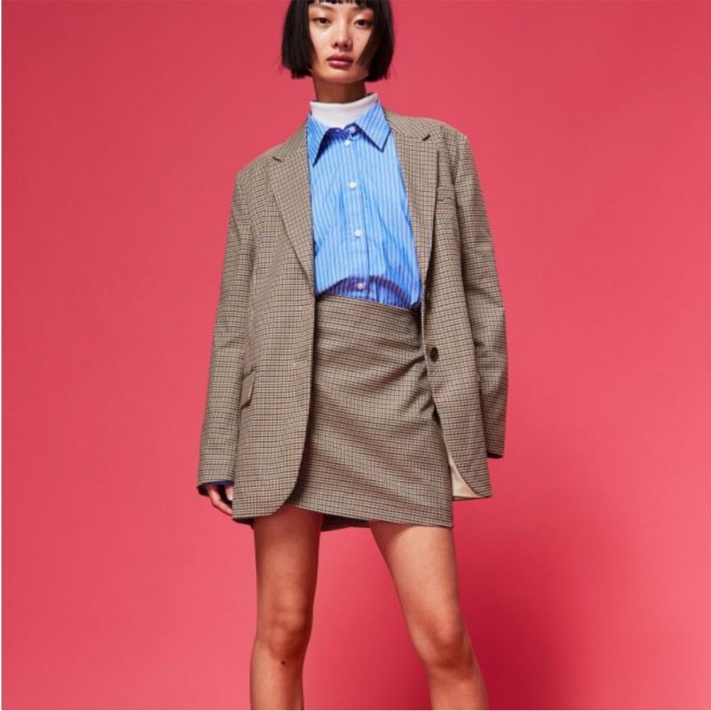 Oversized H&M houndstooth blazer. - Picture 2 of 7